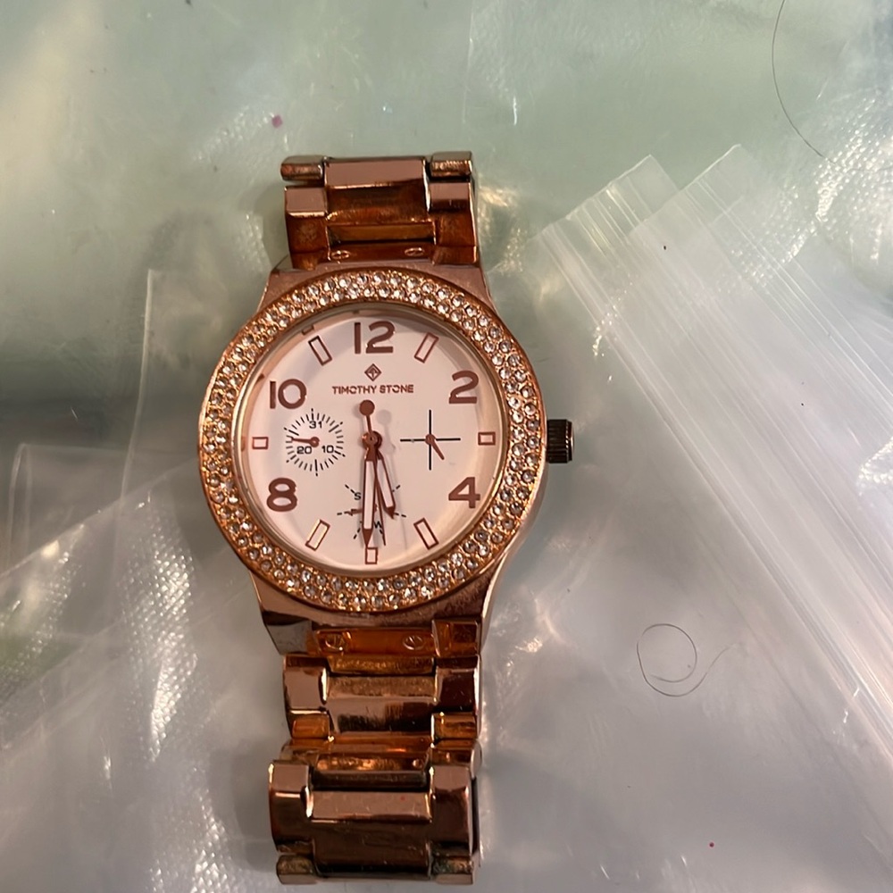 TIMOTHY STONE DUSTY ROSE BLINGED CHUNKY WATCH